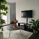 דירה Cozy House With Garden מולהאוס