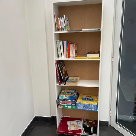 Cozy House With Garden *