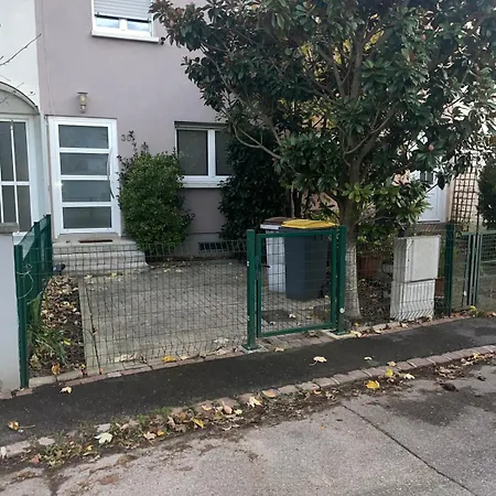 Cozy House With Garden